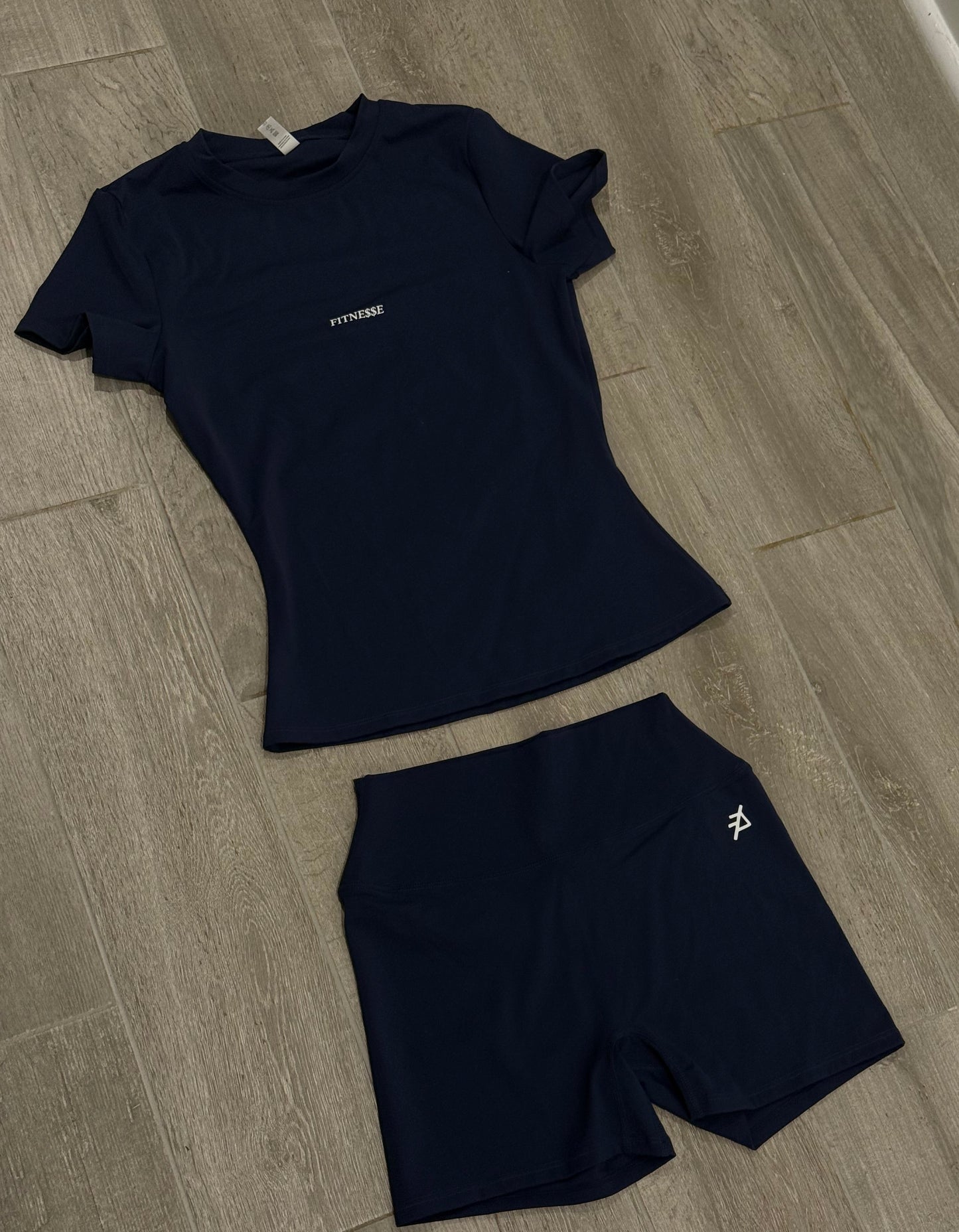 WOMEN’$ PERFORMANCE $HORTS